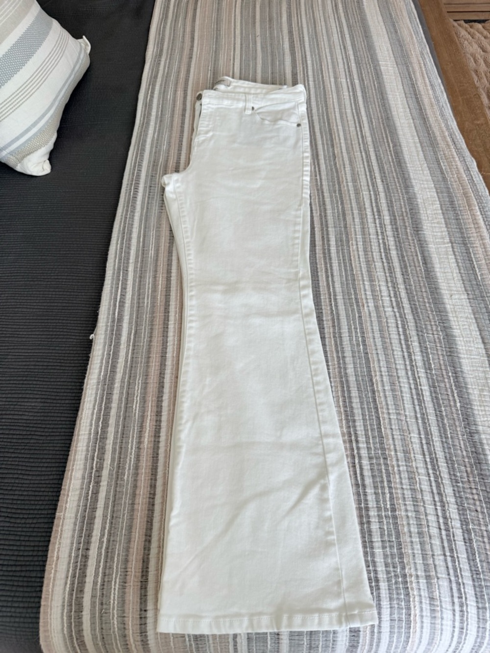 Liverpool White Women's Flare Jeans - Classic Everyday Style